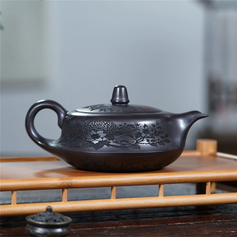 Ấm Tử Sa Nghi Hưng Uyển Hương Khúc Hồ – Nguyên Khoáng Thạch Hoàng